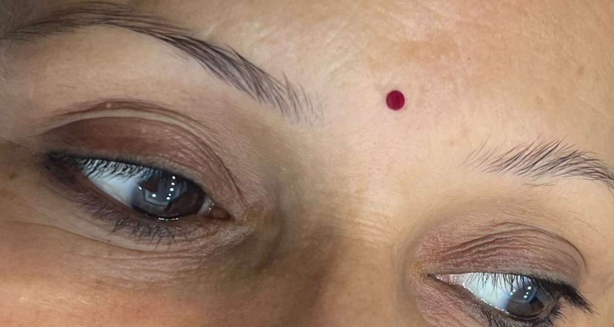 eyebrow-3-a eyebrow-3-a